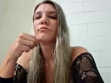valerierayne13 from Chaturbate