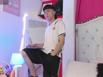 Explore amazing camslut Xaandergrey xaandergrey from Chaturbate