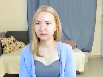 yuricazel from Chaturbate