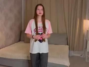 yvonnedennington from Chaturbate