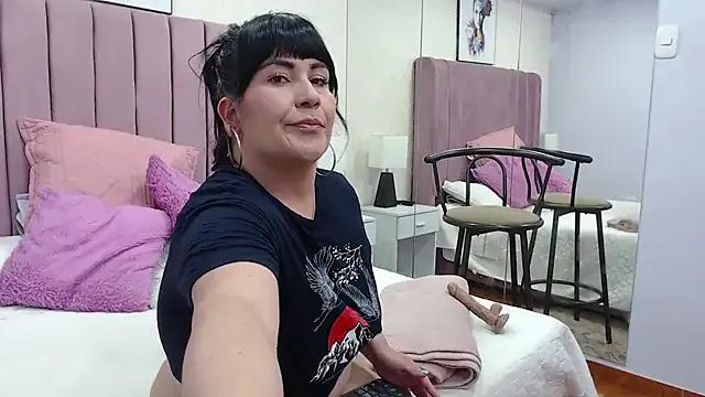 AriannaAdames from StripChat