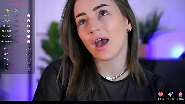 Join BabbyAisha, she wants to masturbate for you BabbyAisha from StripChat