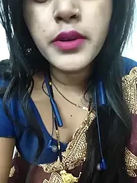 BEAUTY_QUE from StripChat