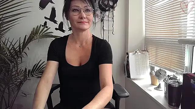 Watch StripChat's City_Kat City_Kat from StripChat