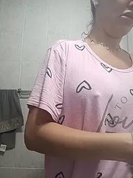 DESIRIE0609 from StripChat