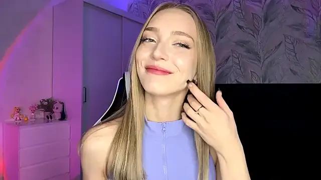 Masturbate to StripChat's EvaPeace EvaPeace from StripChat