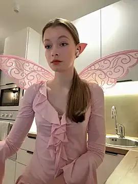 Admire StripChat's FriendlyFire_18 FriendlyFire_18 from StripChat