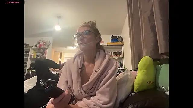 Watch 23 years old harleyblair from StripChat harleyblair from StripChat