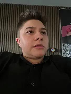 Discover IanGilbert, zie wants to masturbate for you IanGilbert from StripChat