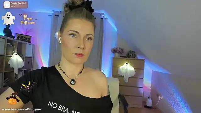 Explore StripChat's Ilucyme ilucyme from StripChat