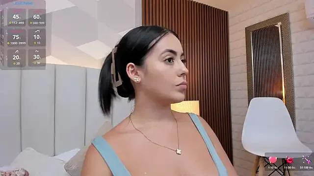 Sweet Julietasantos__ wants you to fuck her body now Julietasantos__ from StripChat