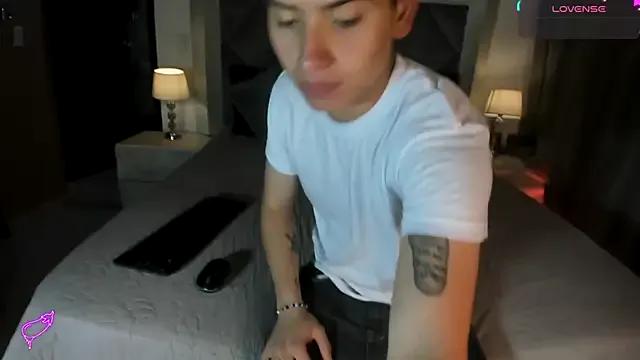 Sexy kinkypetite1 from StripChat kinkypetite1 from StripChat