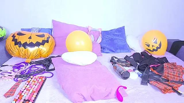 KittySweetness from StripChat