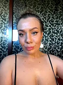 KrisKkiki from StripChat