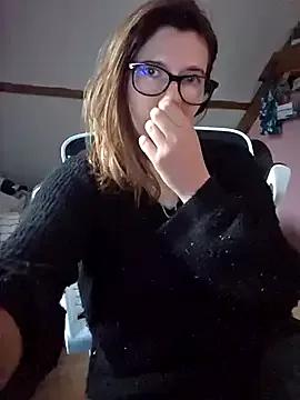 Slutty Lina_lou4 wants you to fuck her body now Lina_lou4 from StripChat