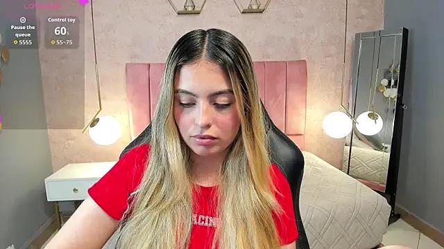 Discover Magic_fernanda, she wants to masturbate for you magic_fernanda from StripChat