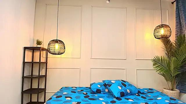 Nikki_Vesper from StripChat