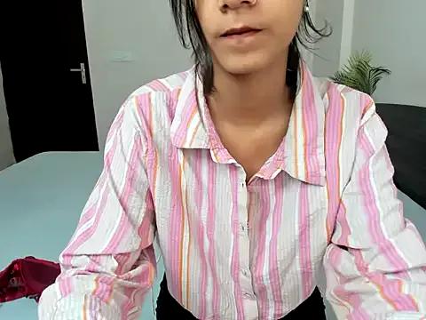 Queen_Streem from StripChat