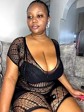 RoyalVibeXO from StripChat