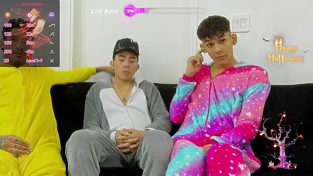 StrawwBoys from StripChat